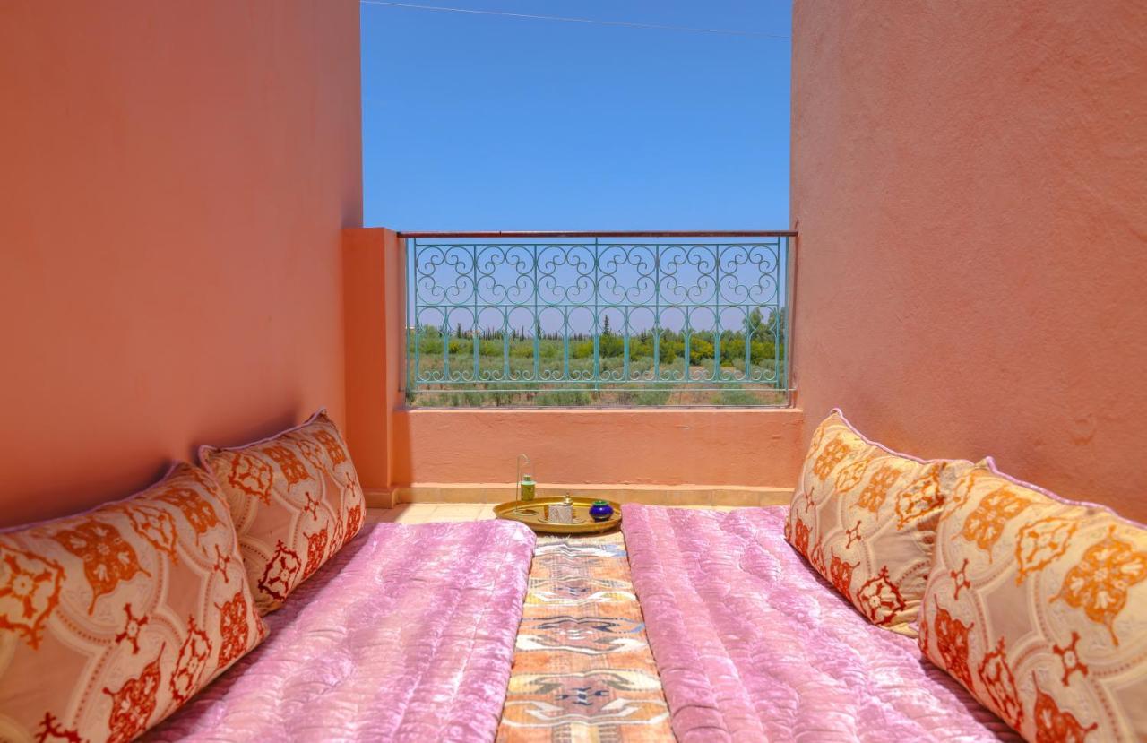 Tiguemine Sarah Hotel Douar Akkara Exterior photo