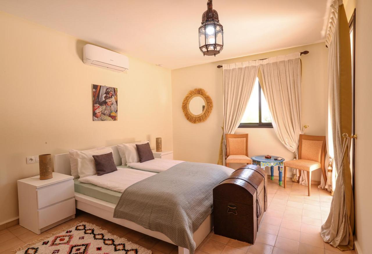 Tiguemine Sarah Hotel Douar Akkara Exterior photo