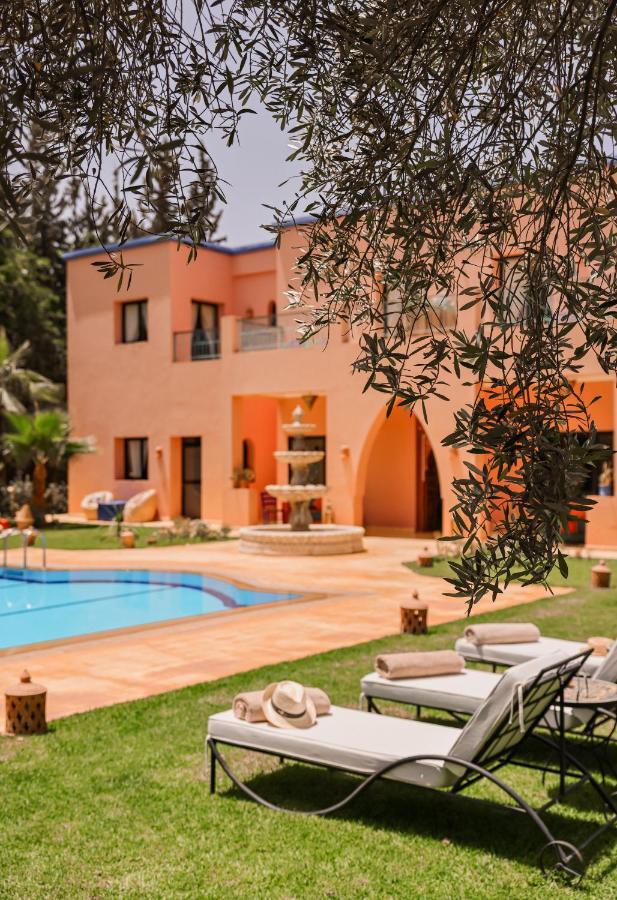 Tiguemine Sarah Hotel Douar Akkara Exterior photo